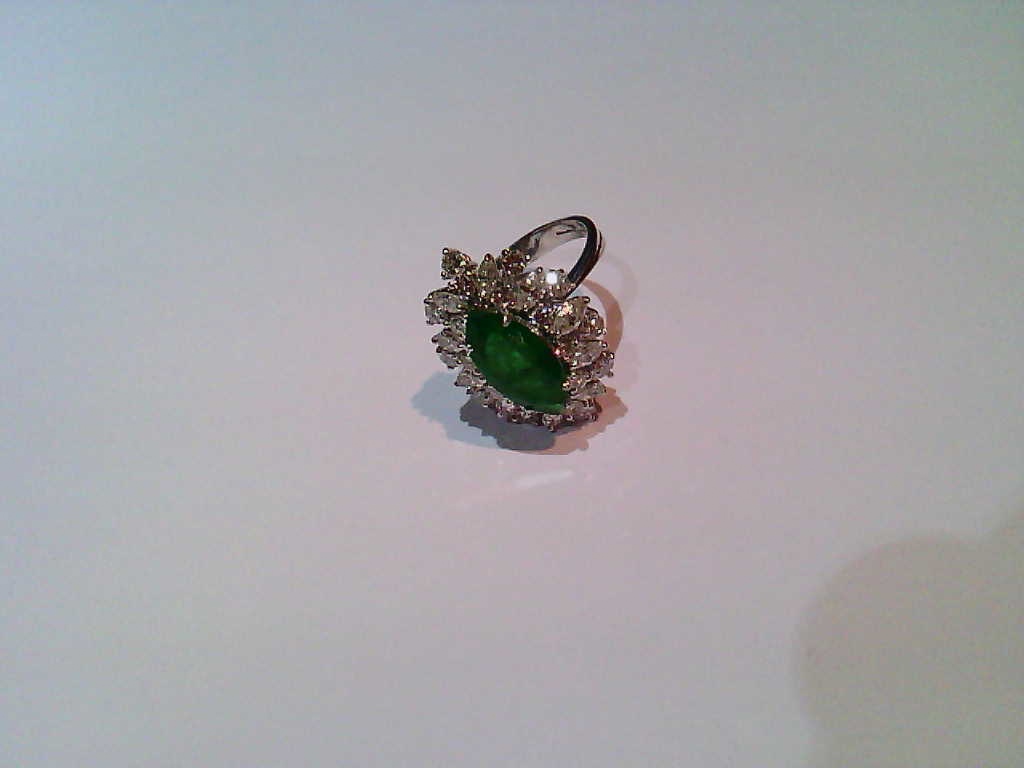 Anel Ouro Branco Esmeralda Diamante