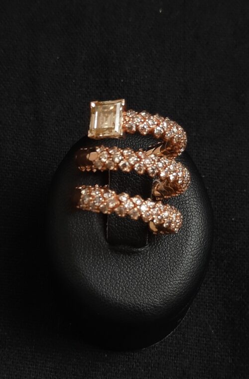 Anel ouro amarelo diamante