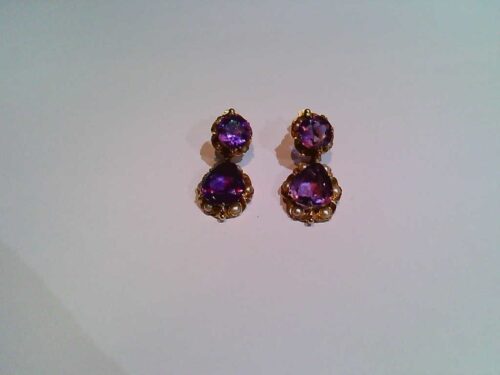 Brincos ouro amarelo ametistas meias-pérolas