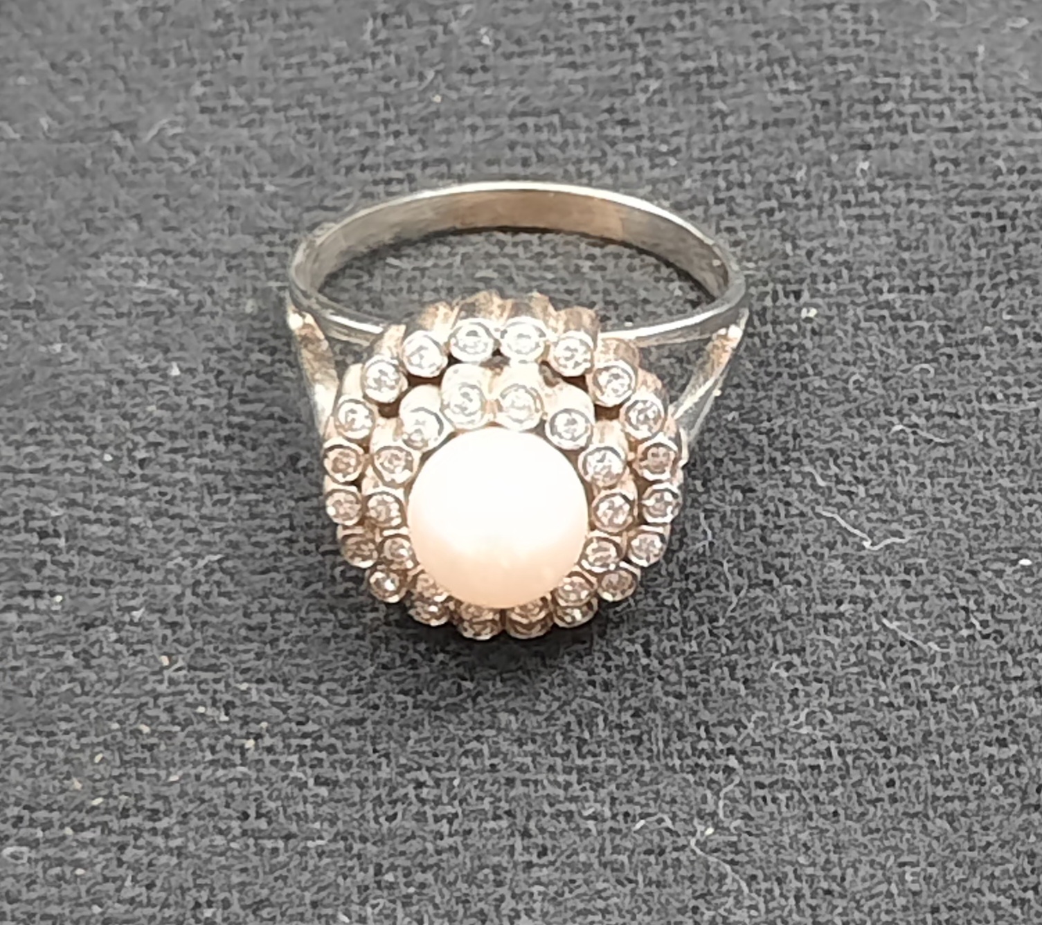 Anel Ouro Branco Pérola Diamante