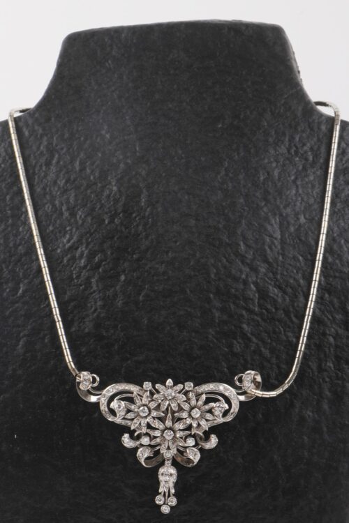 Colar ouro branco diamante